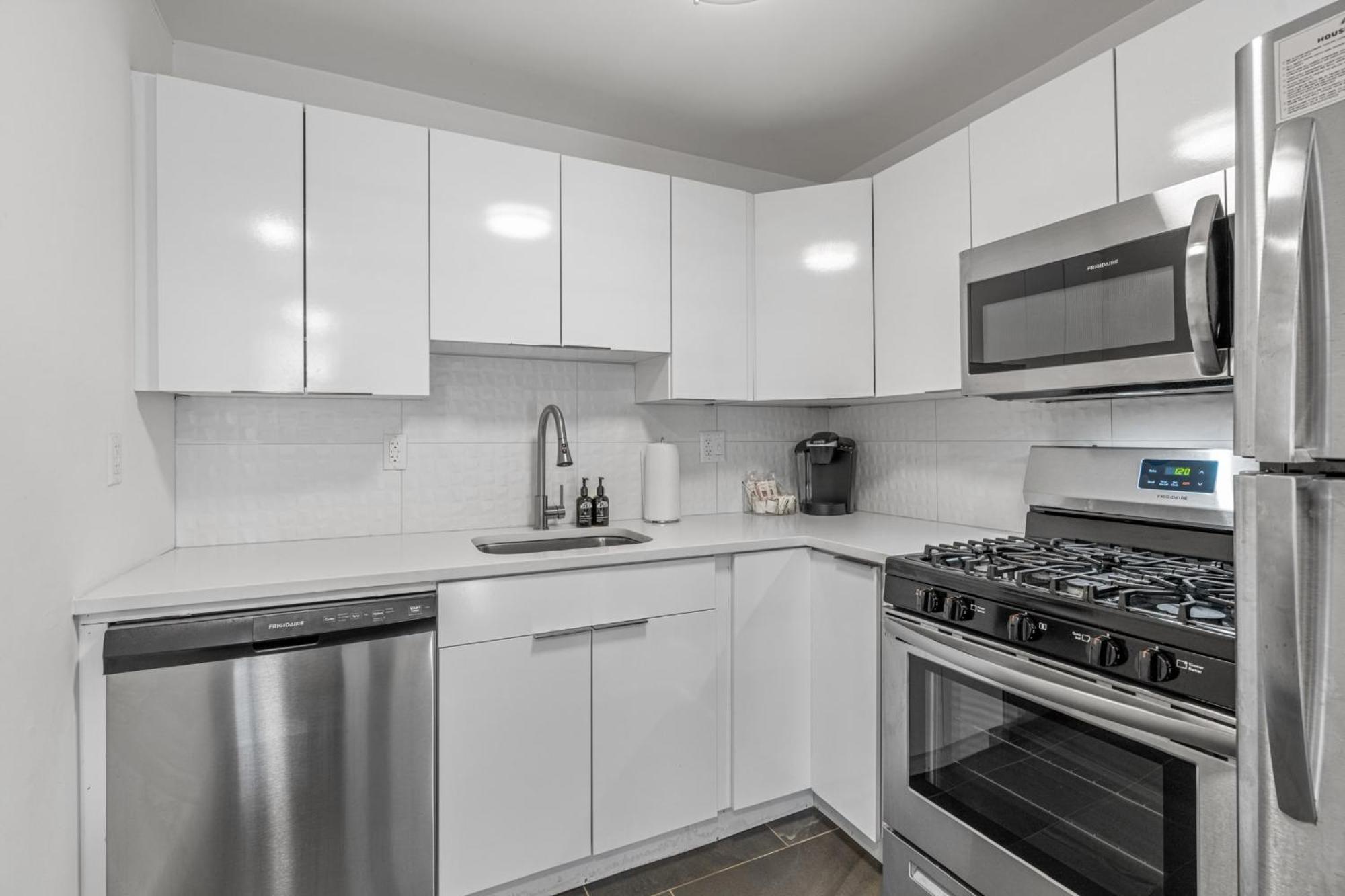 Apartment Crescent Furnished *